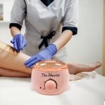 Set de epilare Pro-Wax 100 - 400 g ceară, spray de curățare pre-epilare, ulei post-epilare și 10 spatule - roz deschis