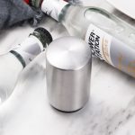 Deschizător magnetic de sticle