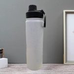 Bílá termoska s leopardím vzorem z nerezové oceli, s nepropustným uzávěrem, funkce udržování teploty a chladu - 650 ml