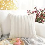 Elegáns kordbársony díszpárna huzat 45X45 cm - Krémfehér