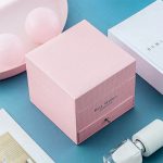 Trandafir veșnic sub cupolă cu LED – Alb/auriu – 1 trandafir LOVE07