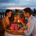 Ursuleț de pluș cu trandafir veșnic în cutie și LED – 25 cm – roz